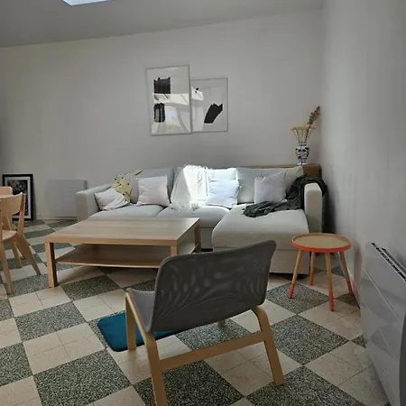 2 maisons réunies de plain-pied 6 chambres hypercentre et à 300 m de la plage Accueil humain *