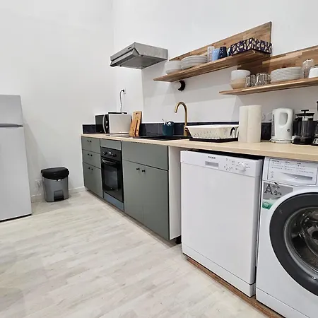 Villa 2 Maisons Réunies De Plain-pied 6 Hypercentre Et à 300 M De La Accueil Humain Royan