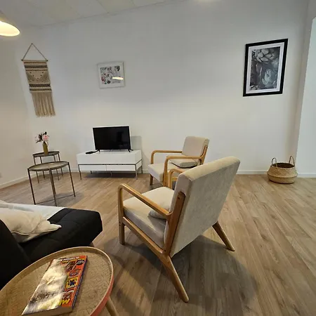 2 maisons réunies de plain-pied 6 chambres hypercentre et à 300 m de la plage Accueil humain Villa Royan