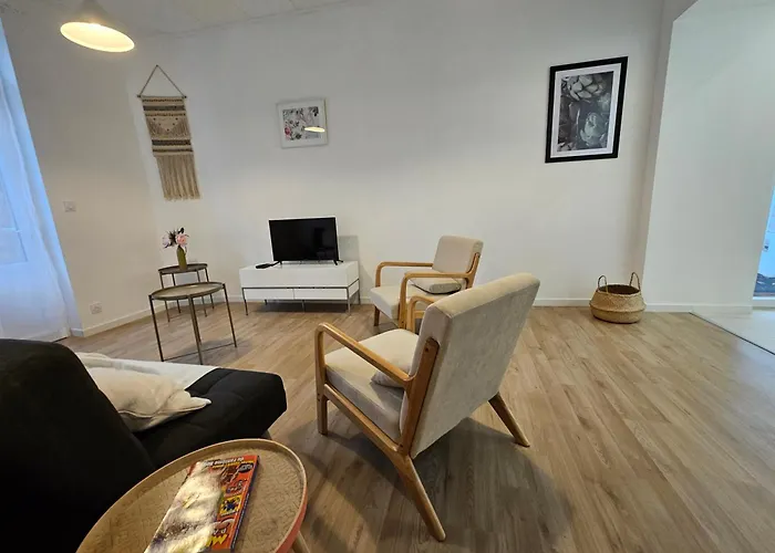 2 maisons réunies de plain-pied 6 chambres hypercentre et à 300 m de la plage Accueil humain Villa Royan