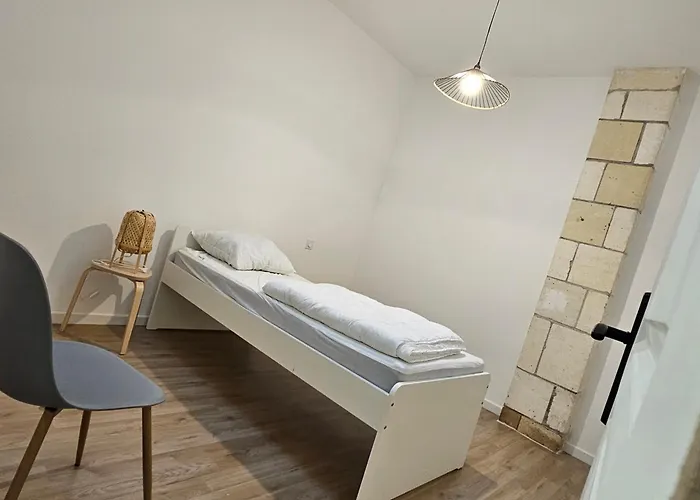 2 maisons réunies de plain-pied 6 chambres hypercentre et à 300 m de la plage Accueil humain Villa *