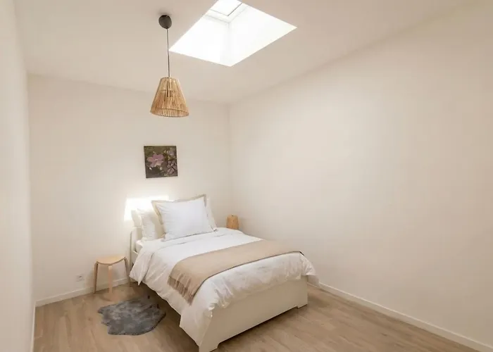 Villa 2 Maisons Reunies De Plain-pied 6 Hypercentre Et A 300 M De La Accueil Humain